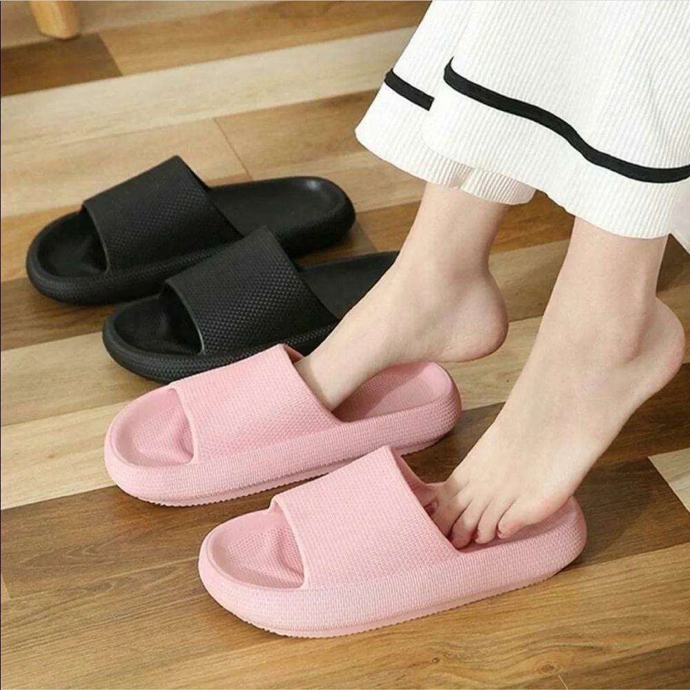 Pillow Slides Slippers Thick Sole Sandals in‎ pink